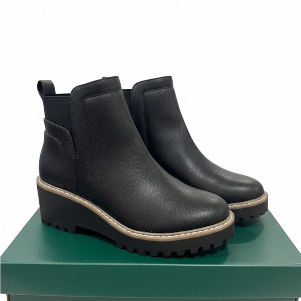 DV Dolce Vita womens Rielle Ankle Boot